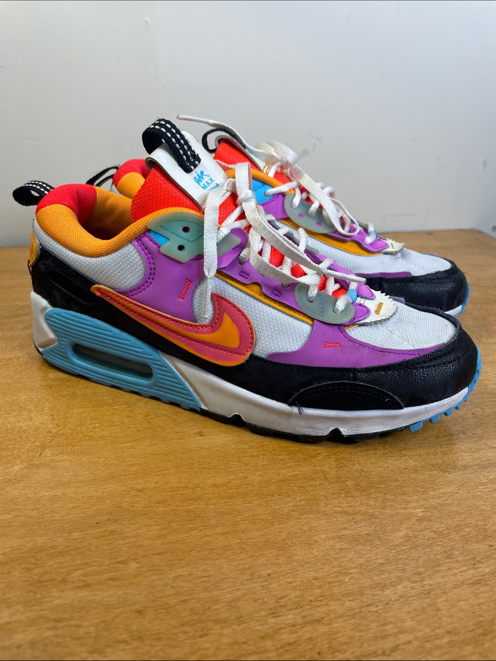 Nike Vibrant Colorblock Air-style Sneakers - Size 8